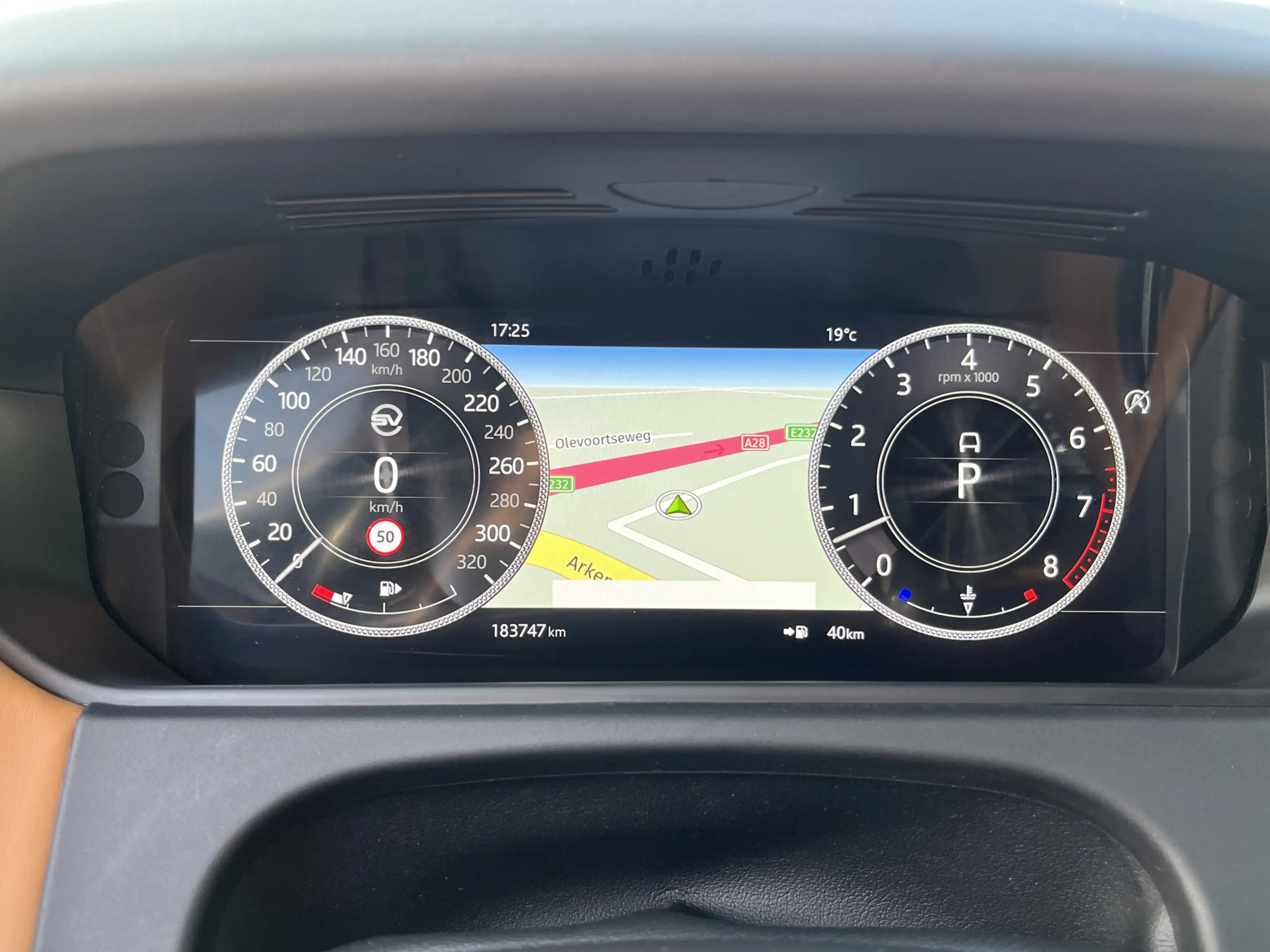 Land Rover Range Rover Velar 5.0 V8 SV Autobiography SVO Dynamic Edition 551PK — photo 25