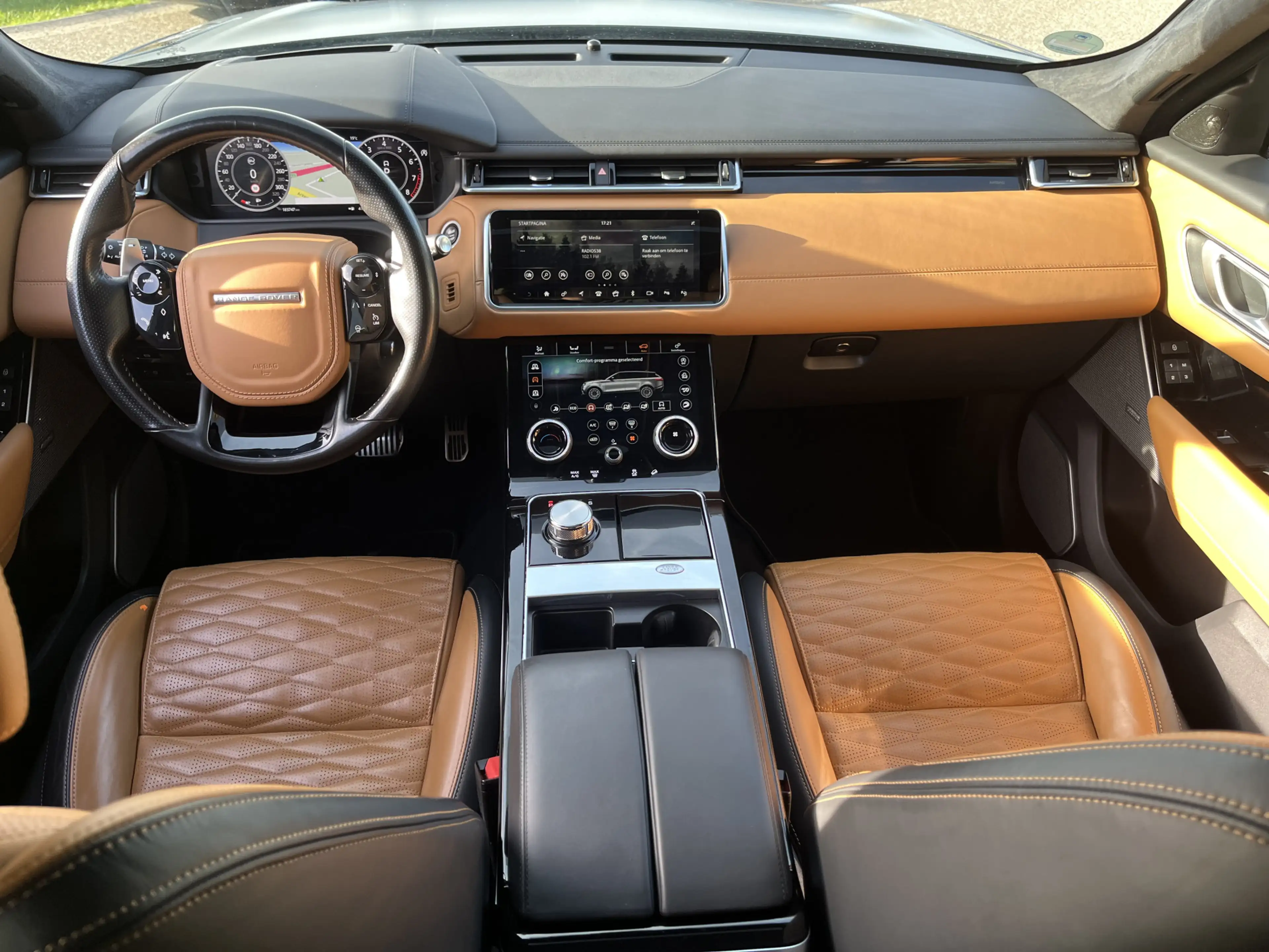 Land Rover Range Rover Velar 5.0 V8 SV Autobiography SVO Dynamic Edition 551PK — photo 3