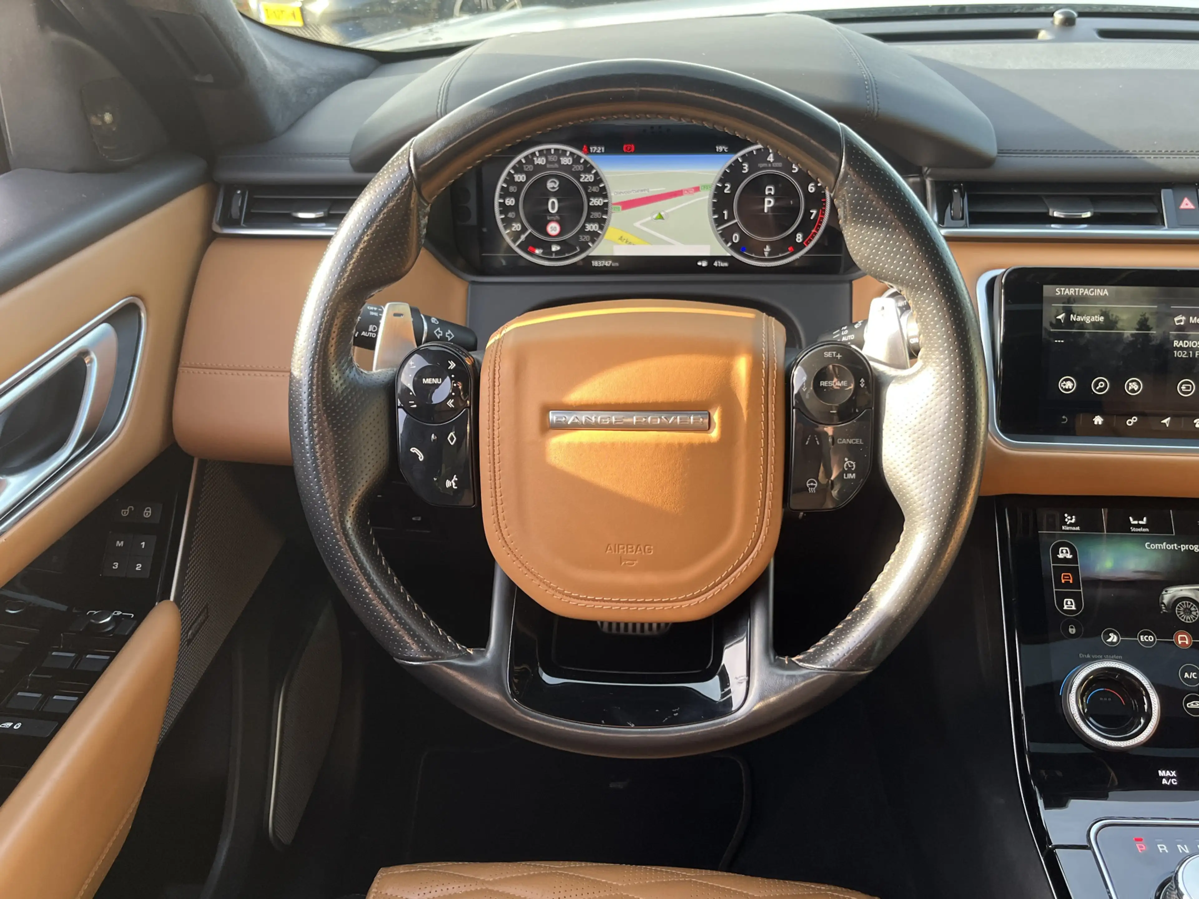 Land Rover Range Rover Velar 5.0 V8 SV Autobiography SVO Dynamic Edition 551PK — photo 16