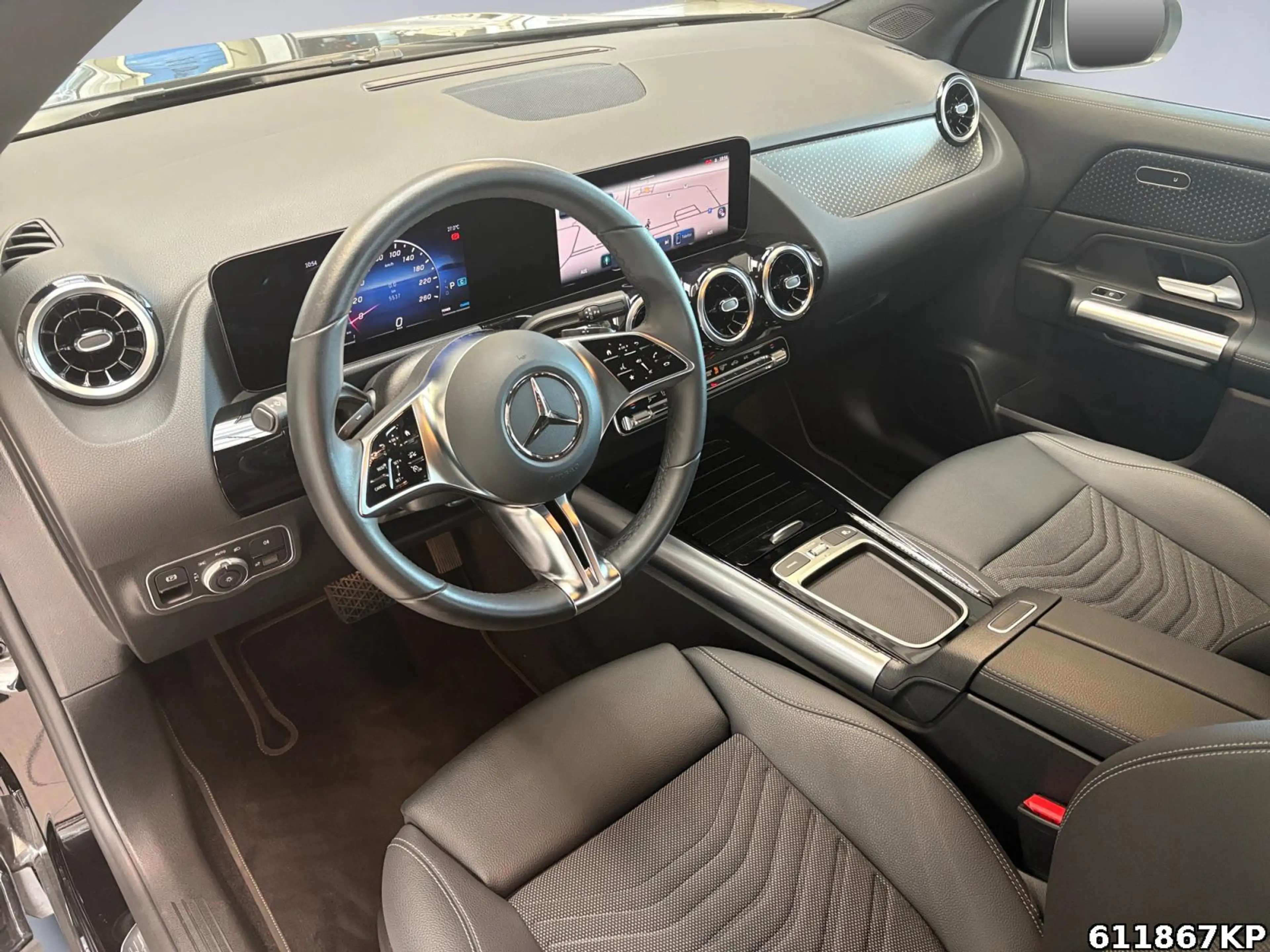 Mercedes-Benz GLA 200 Progressive AHK Advanced DAB Kamera — photo 13
