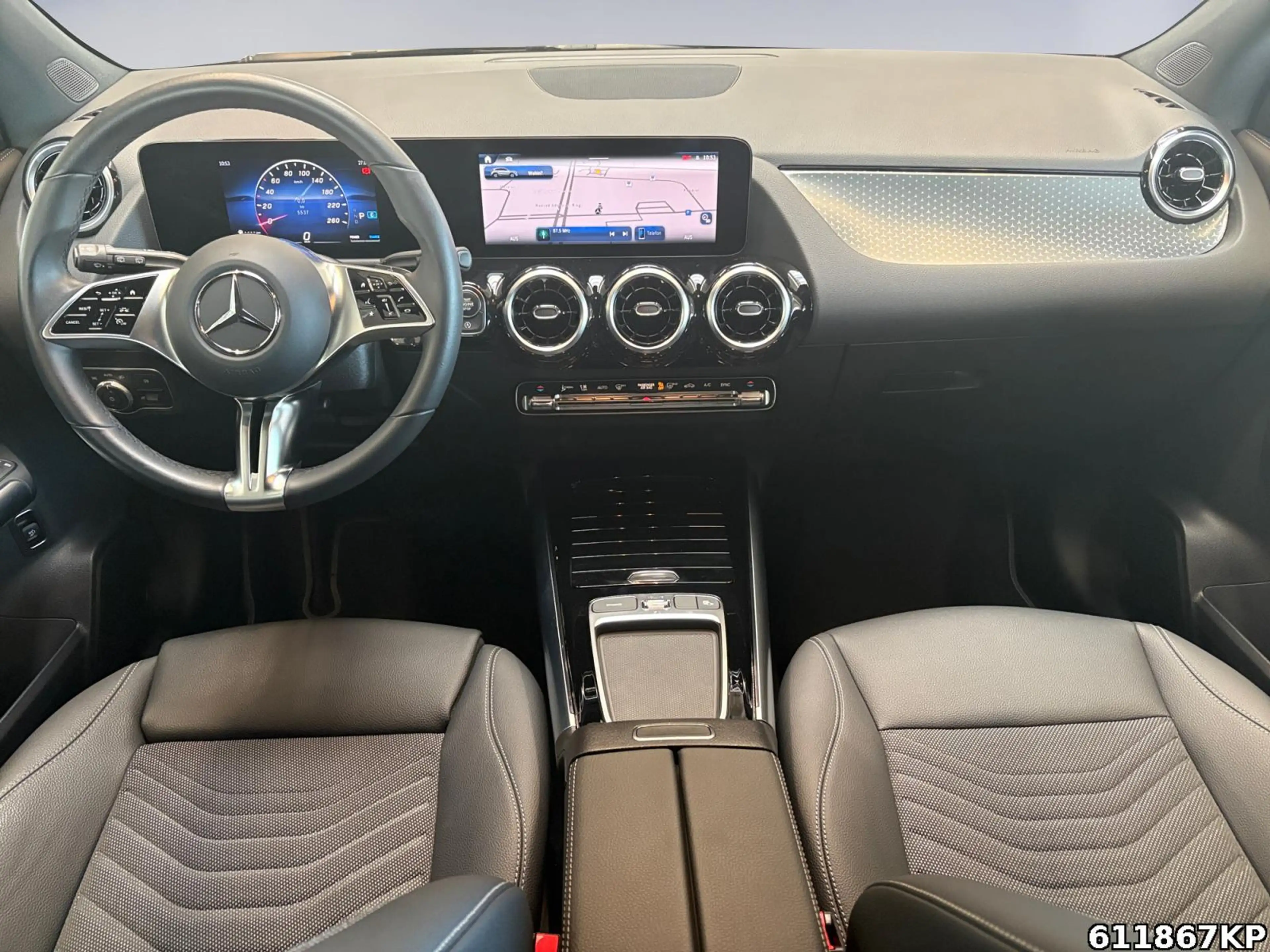 Mercedes-Benz GLA 200 Progressive AHK Advanced DAB Kamera — photo 8