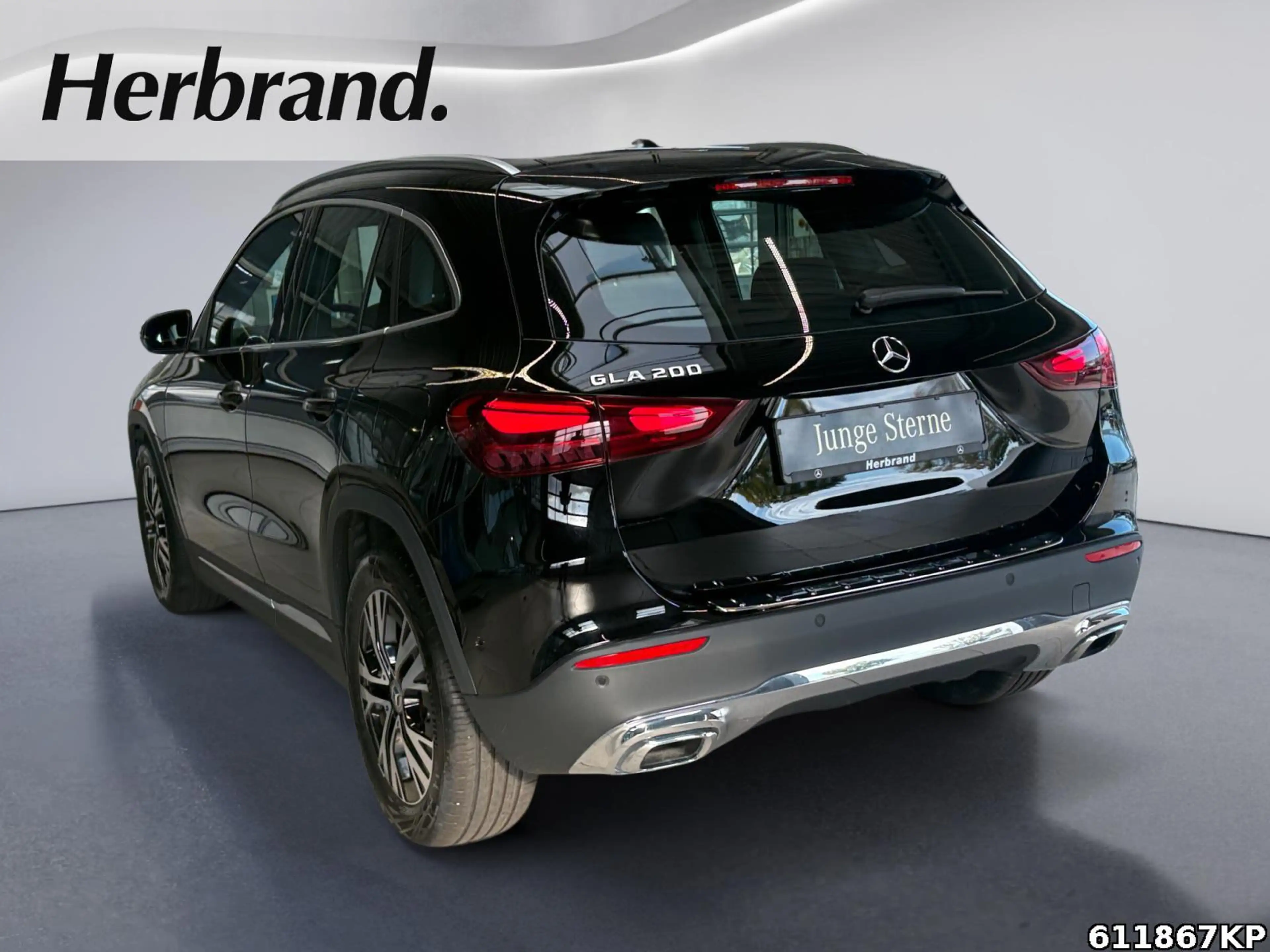 Mercedes-Benz GLA 200 Progressive AHK Advanced DAB Kamera — photo 4