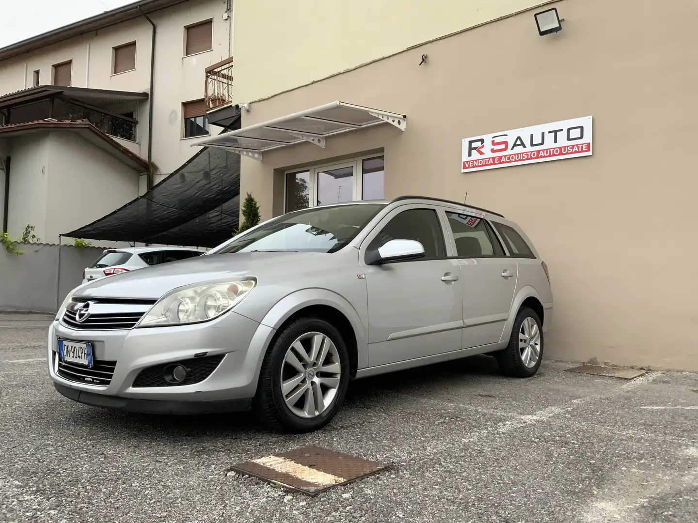 Opel Astra SW 1.4 twinport Enjoy esp FL Argento - 2