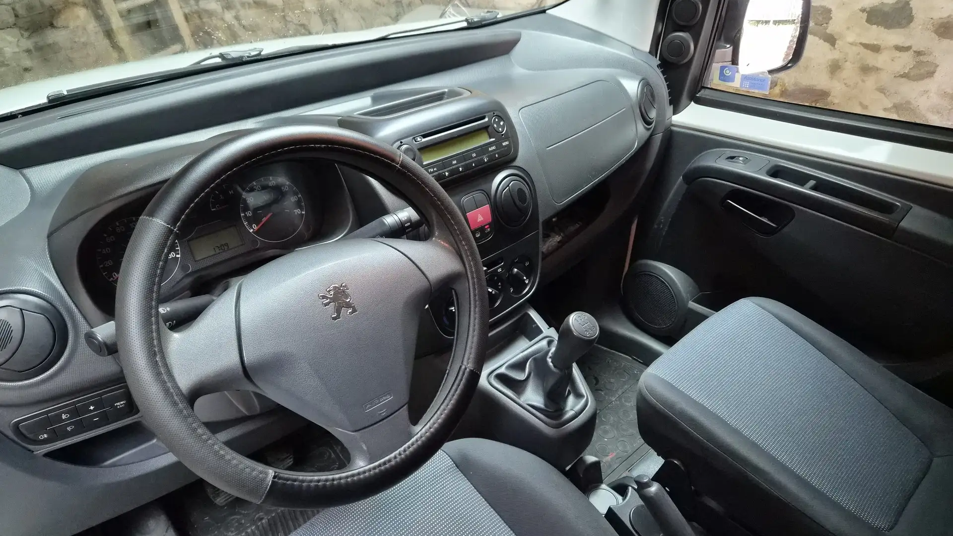 Peugeot Bipper 1.4 HDI 70 CH - CLIM - VITRES ÉLECTRIQUES - 2