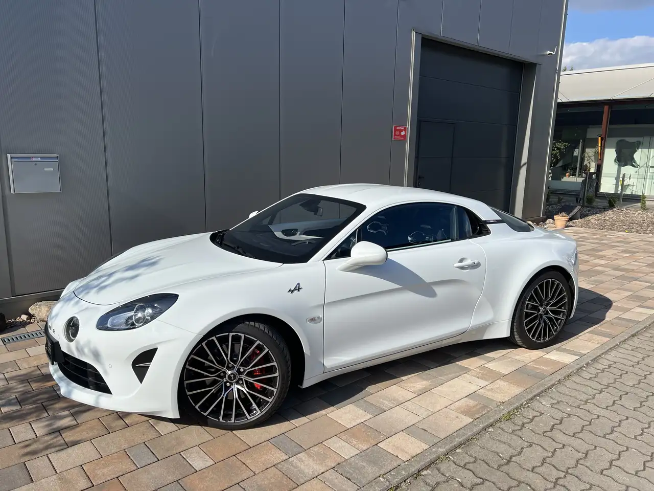 Alpine A110 2024