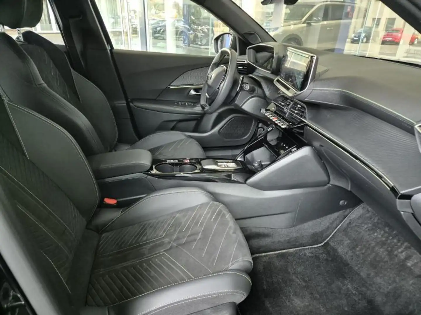 Peugeot 2008 ALCANTARA + MASSAGE/NAVI/360 C GT Noir - 2
