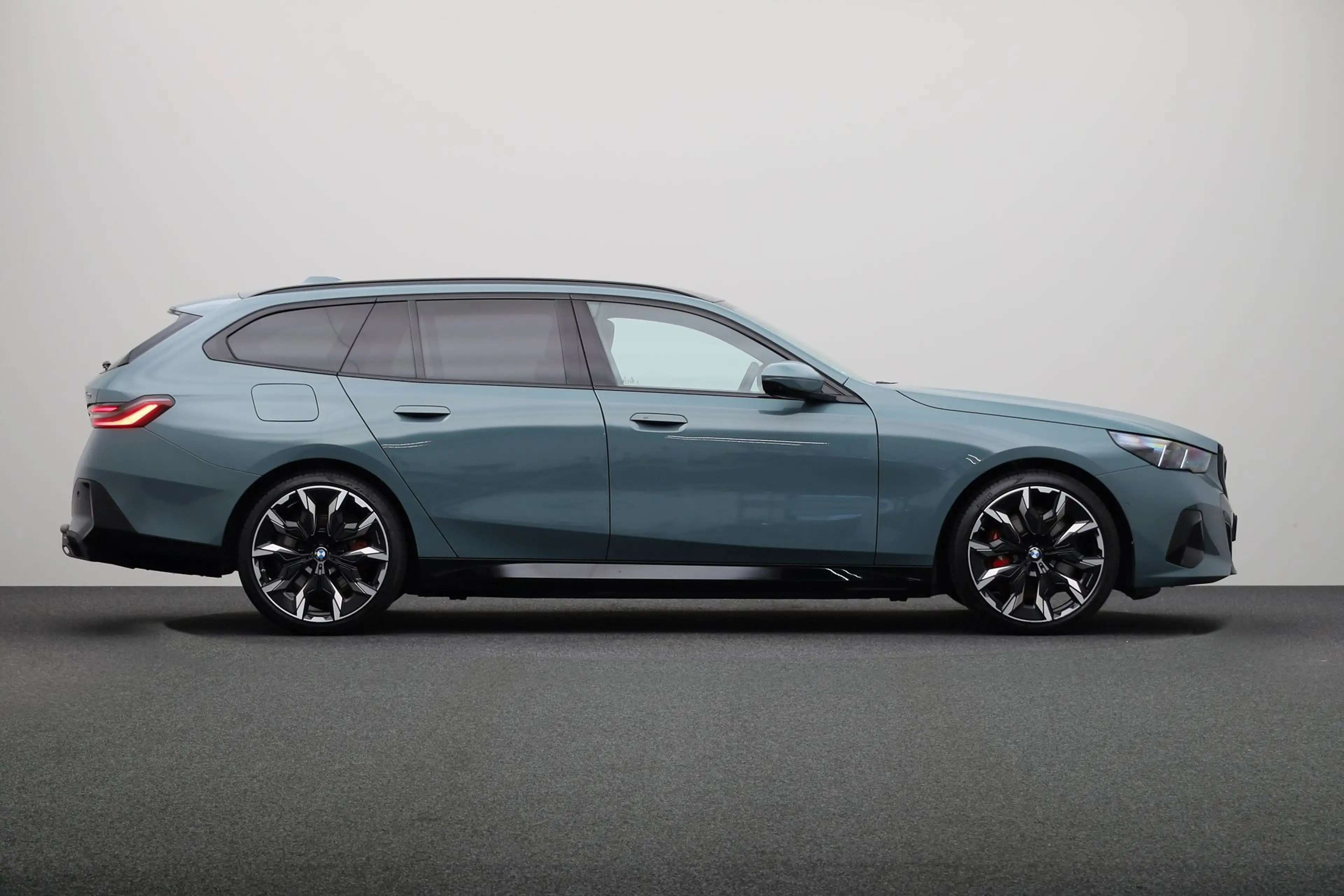 BMW 550 5-serie Touring 550e xDrive | M Sportpakket Pro | — photo 10