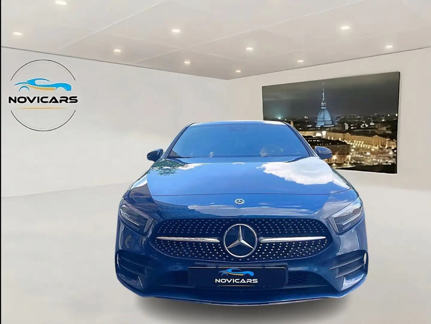 Mercedes-Benz A 180 A 180 Premium Night edition auto Blu/Azzurro - 2