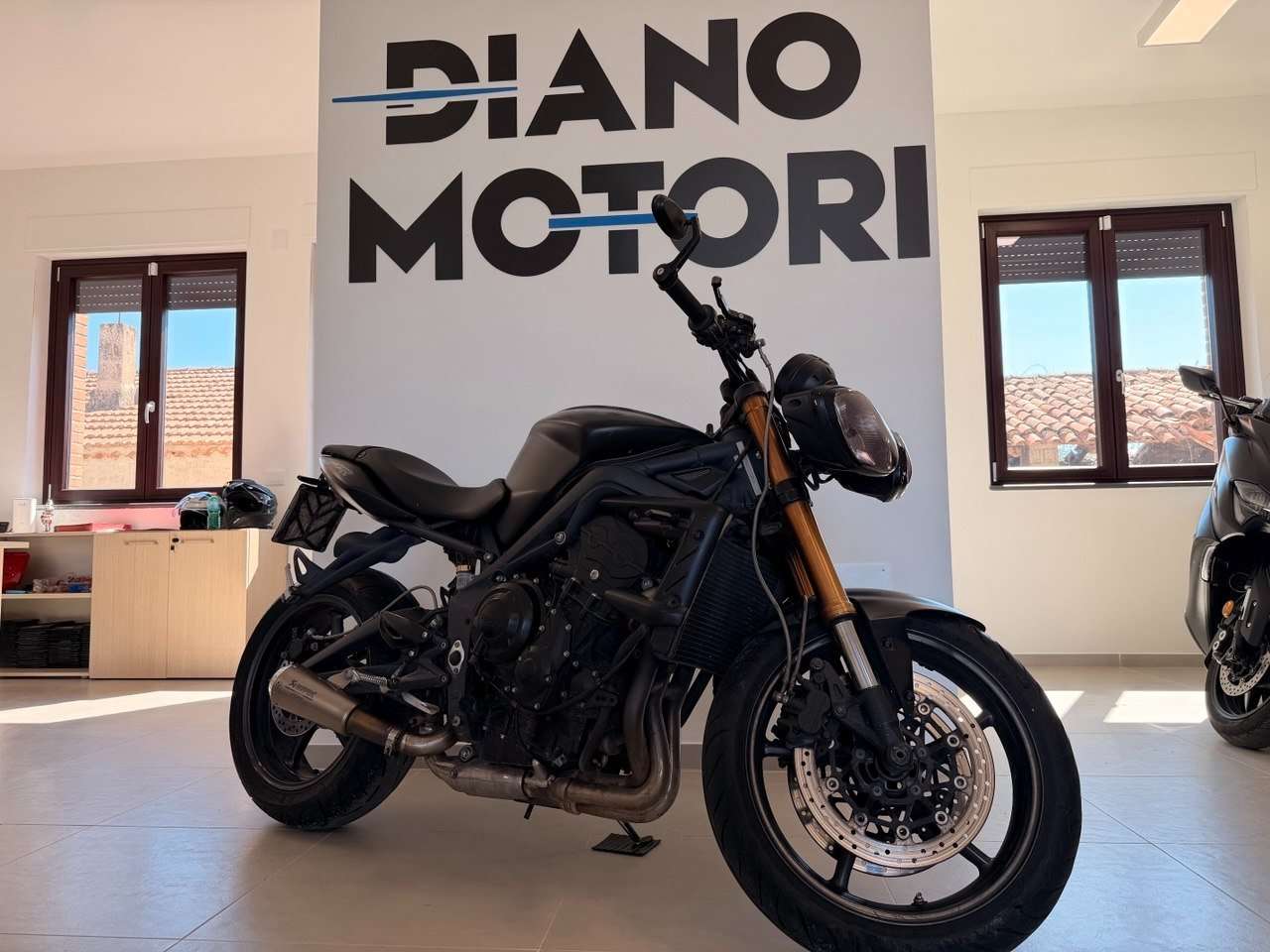 Triumph Street Triple 675 TRIUMPH STREET TRIPLE 675