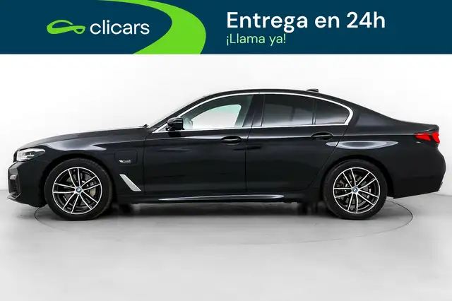BMW 5 Series view 8