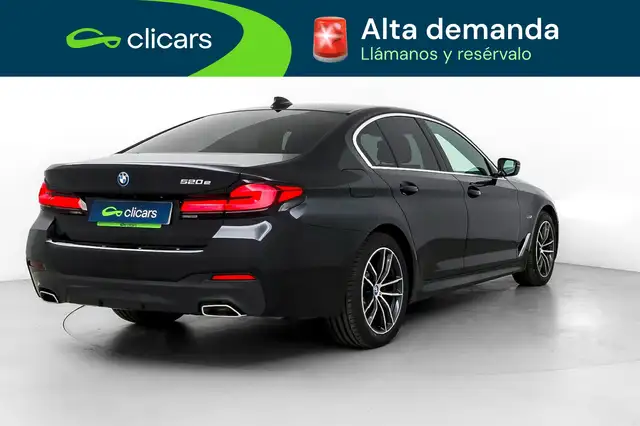 BMW 5 Series view 5