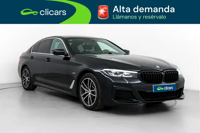 BMW 5 Series view 3