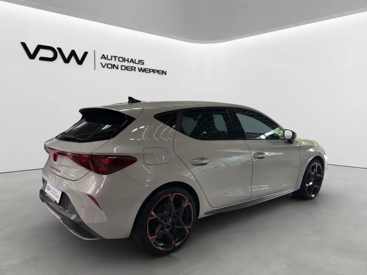 Cupra Leon 1.5 eTSI Matrix-LED, Sennheiser, Kessy Klima, миниатюра 8