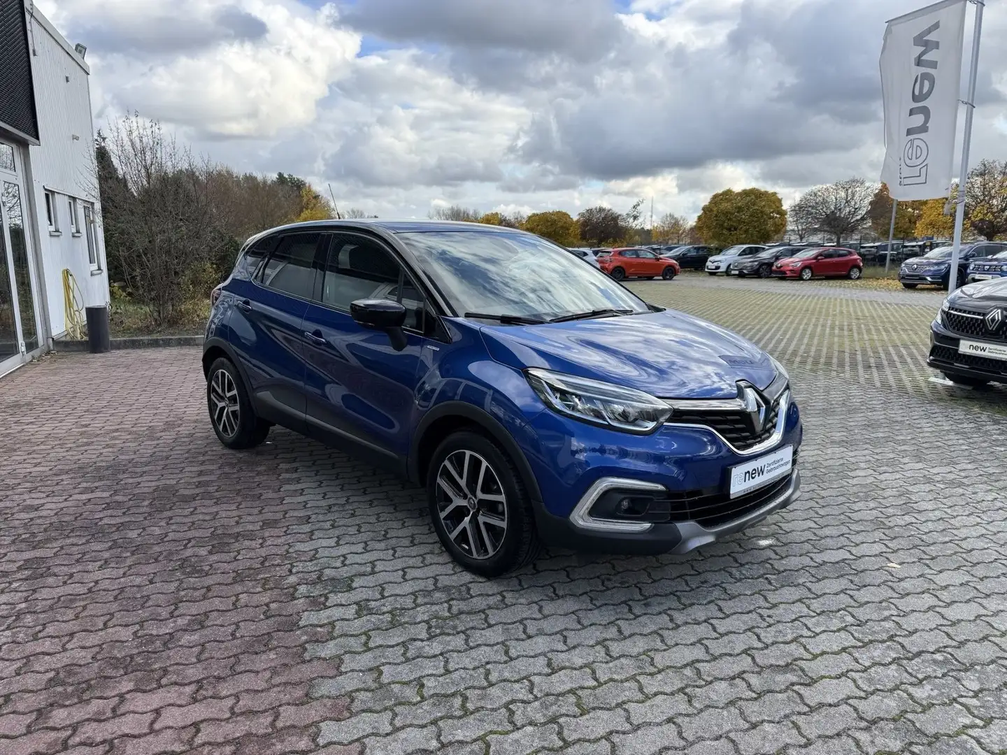 Renault Captur 150PS Automatik Klimaauto LED Navi Bleu - 2