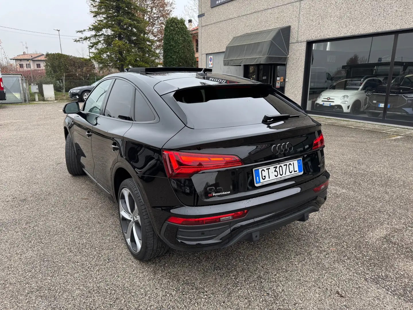 Audi Q5 Sportback 40 tdi mhev Identity Black 4x4 TETTO Schwarz - 2
