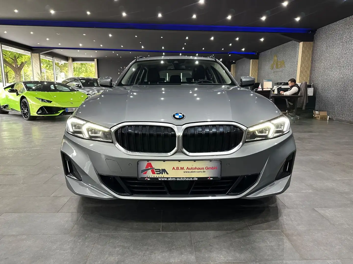 BMW 320 d Touring /LEDER / LED / ACC / 1.HAND Grau - 2
