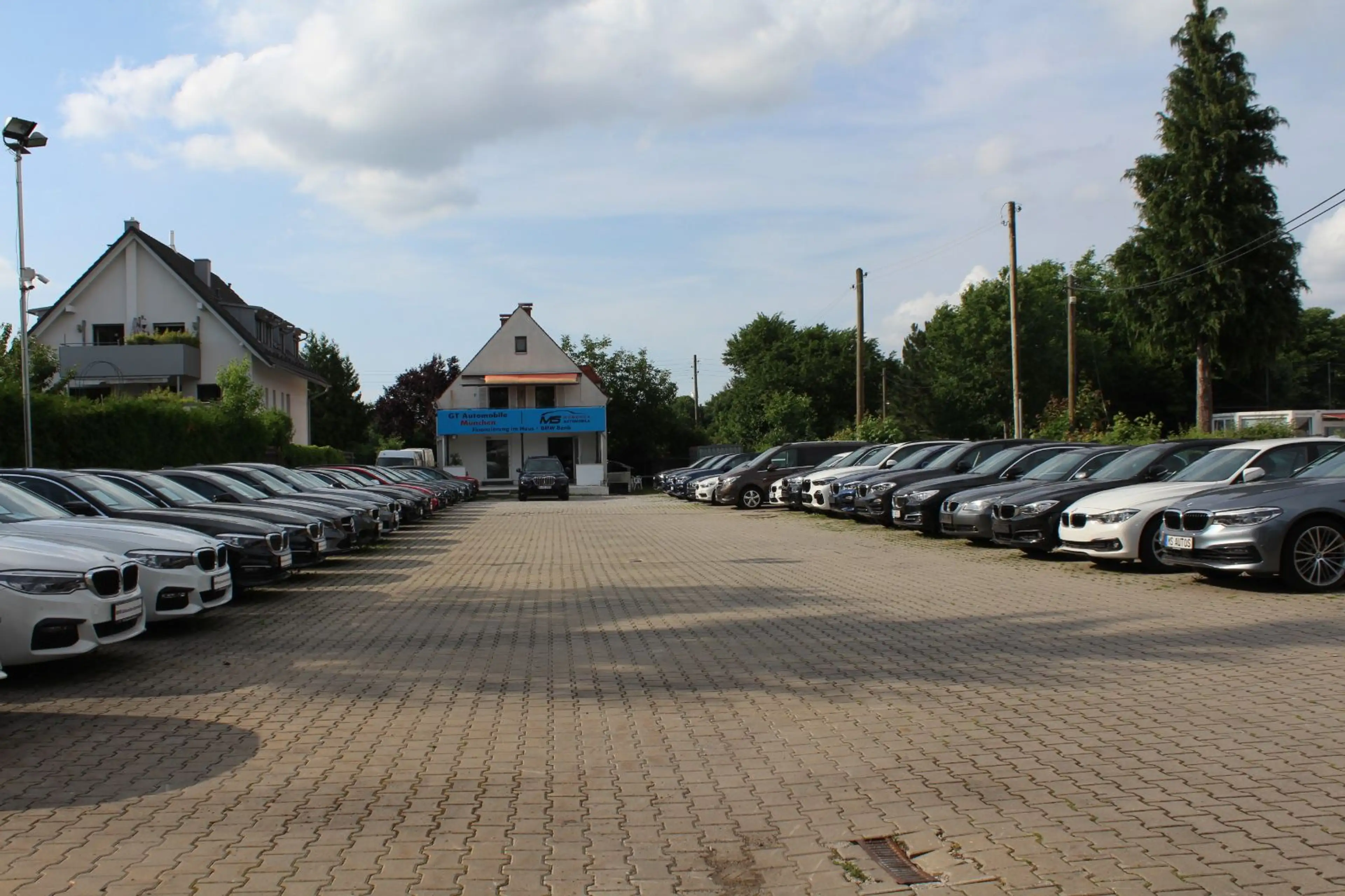 BMW X1 sDrive 18 i Advantage — photo 4