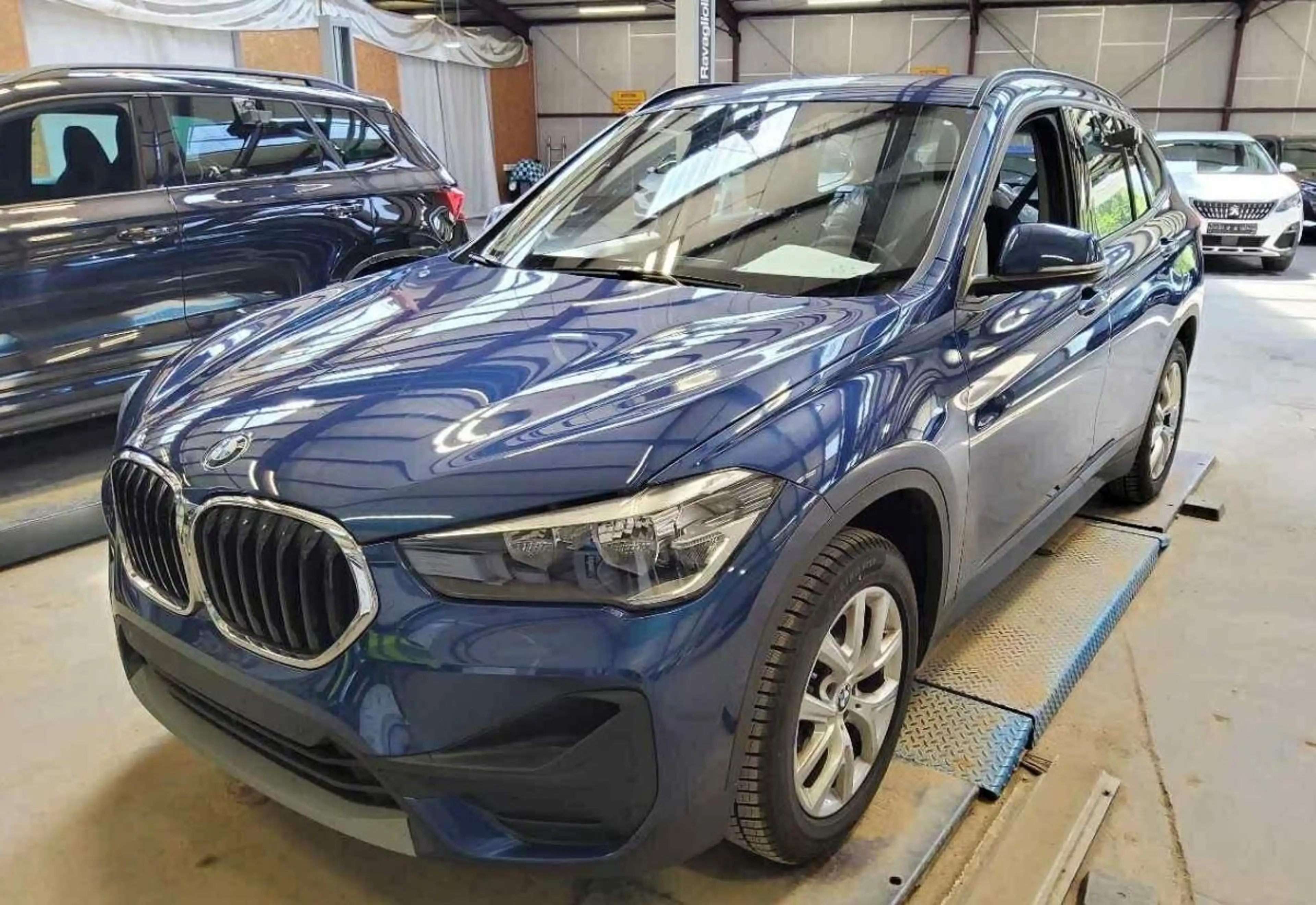 BMW X1 sDrive 18 i Advantage