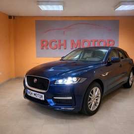 2.0i4D Prestige Aut. AWD 180