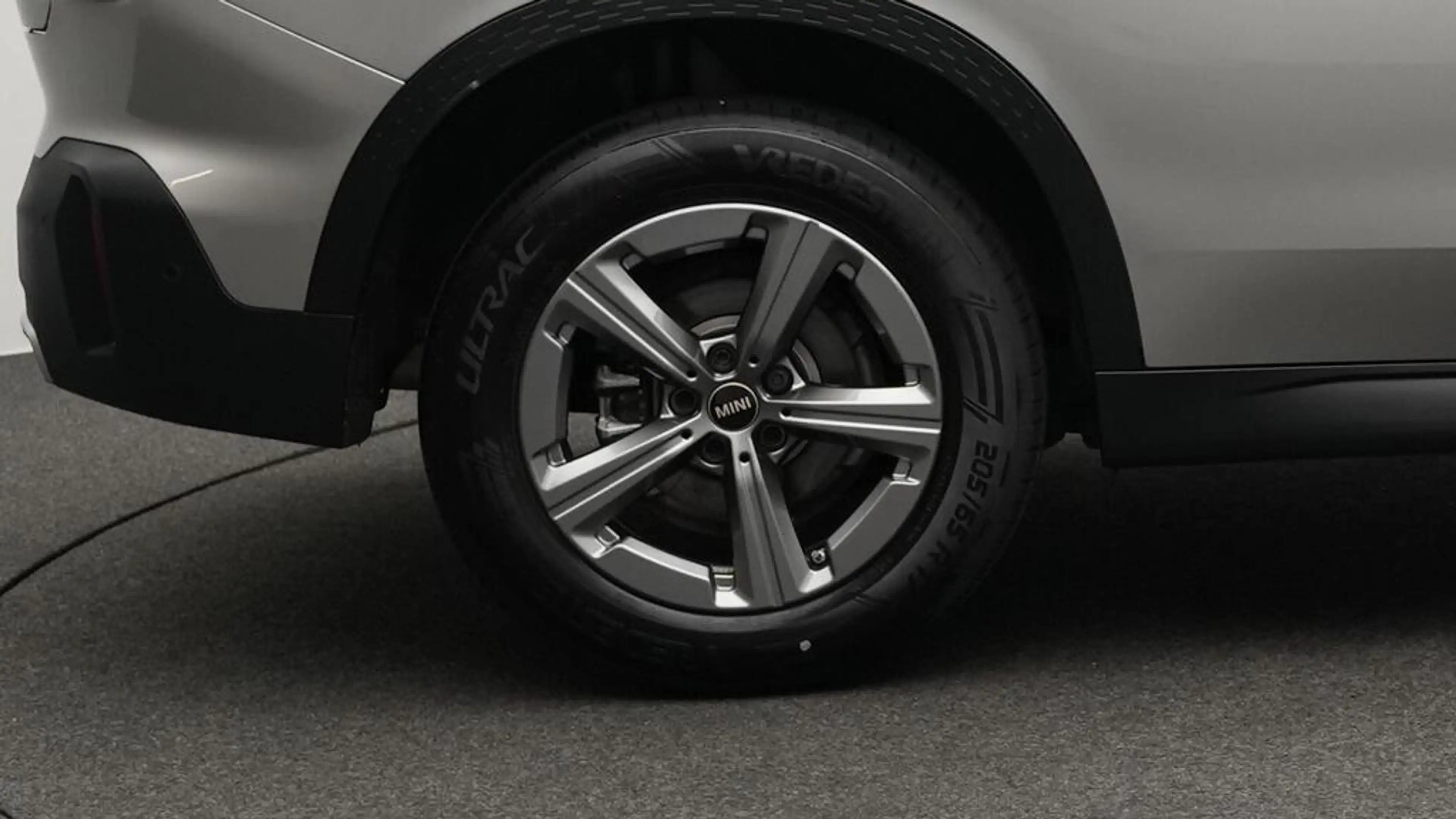 MINI Countryman C Classic Trim — photo 10