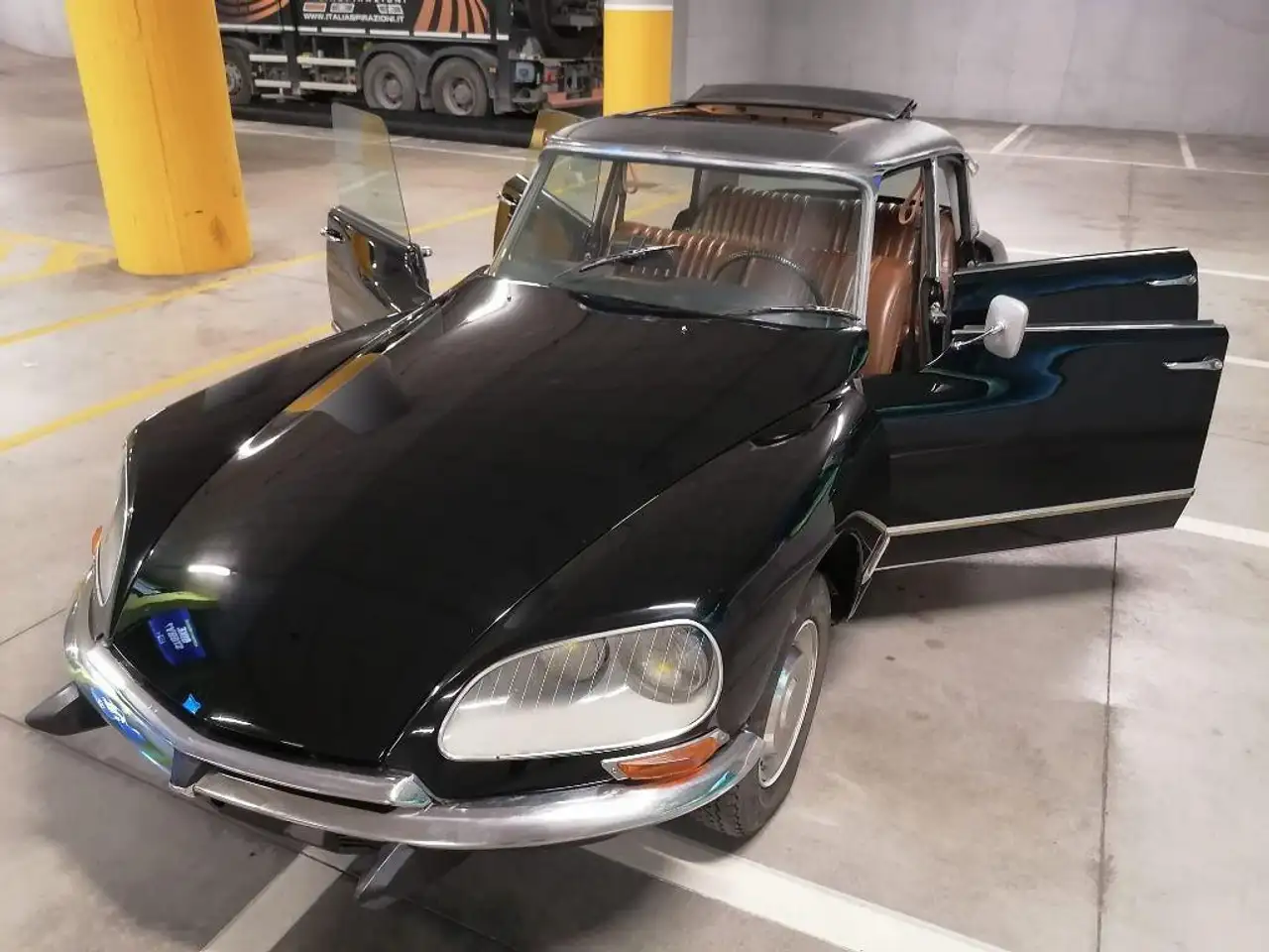 Citroen DS Pallas 21 ie, foto 1