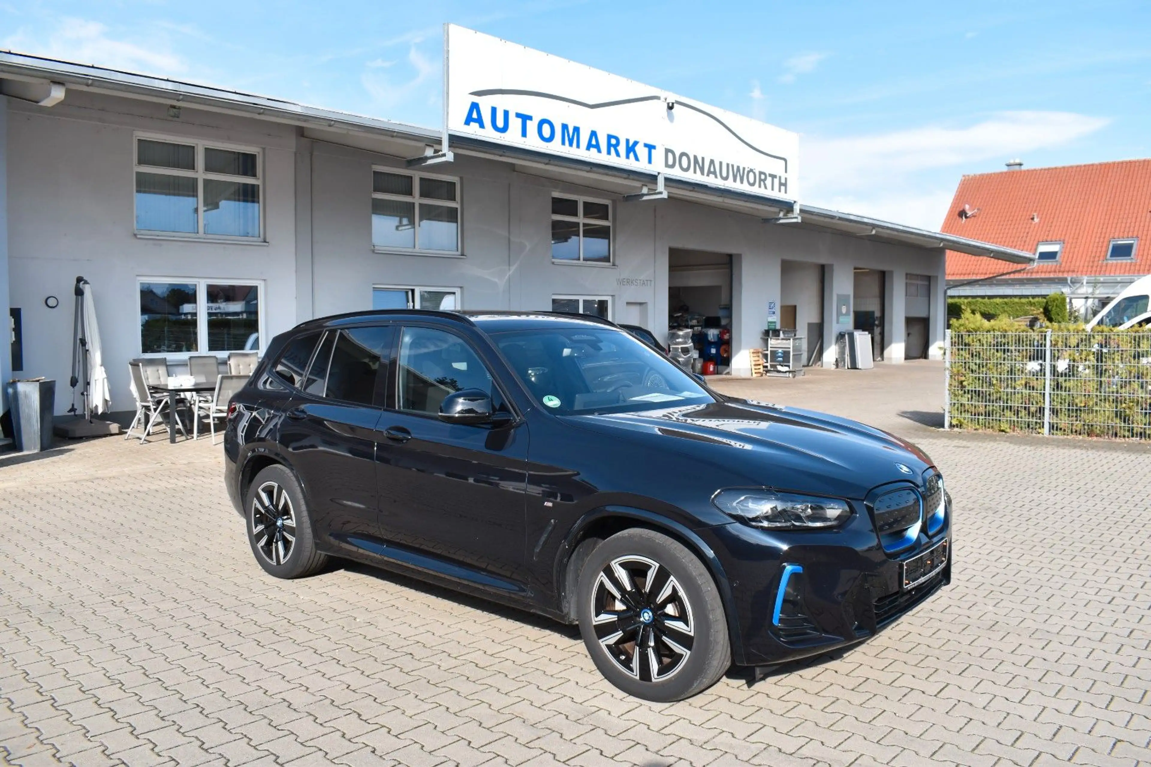 BMW iX3 Inspiring Abstandstempomat M Sport Pano LED