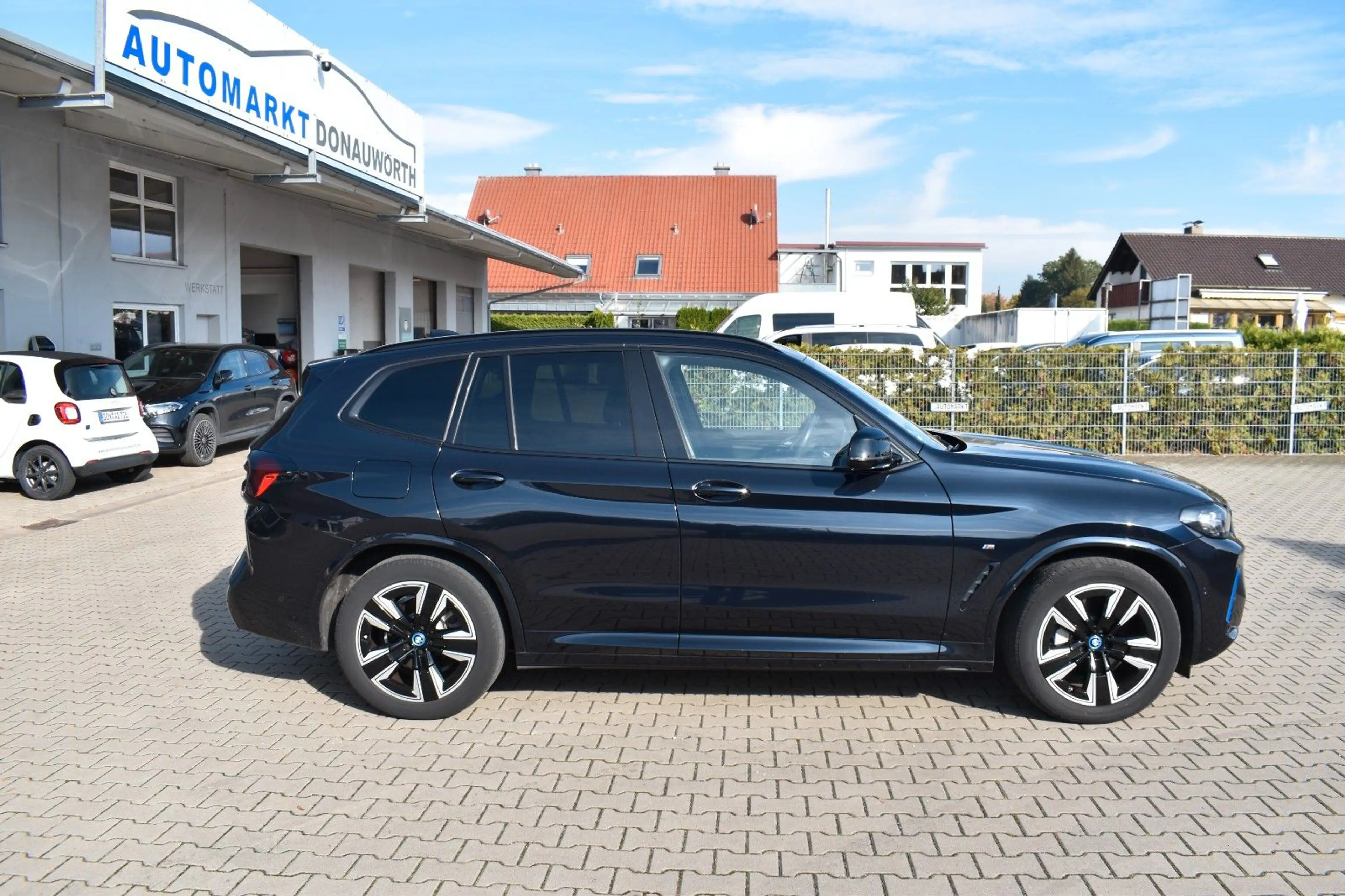 BMW iX3 Inspiring Abstandstempomat M Sport Pano LED — photo 2
