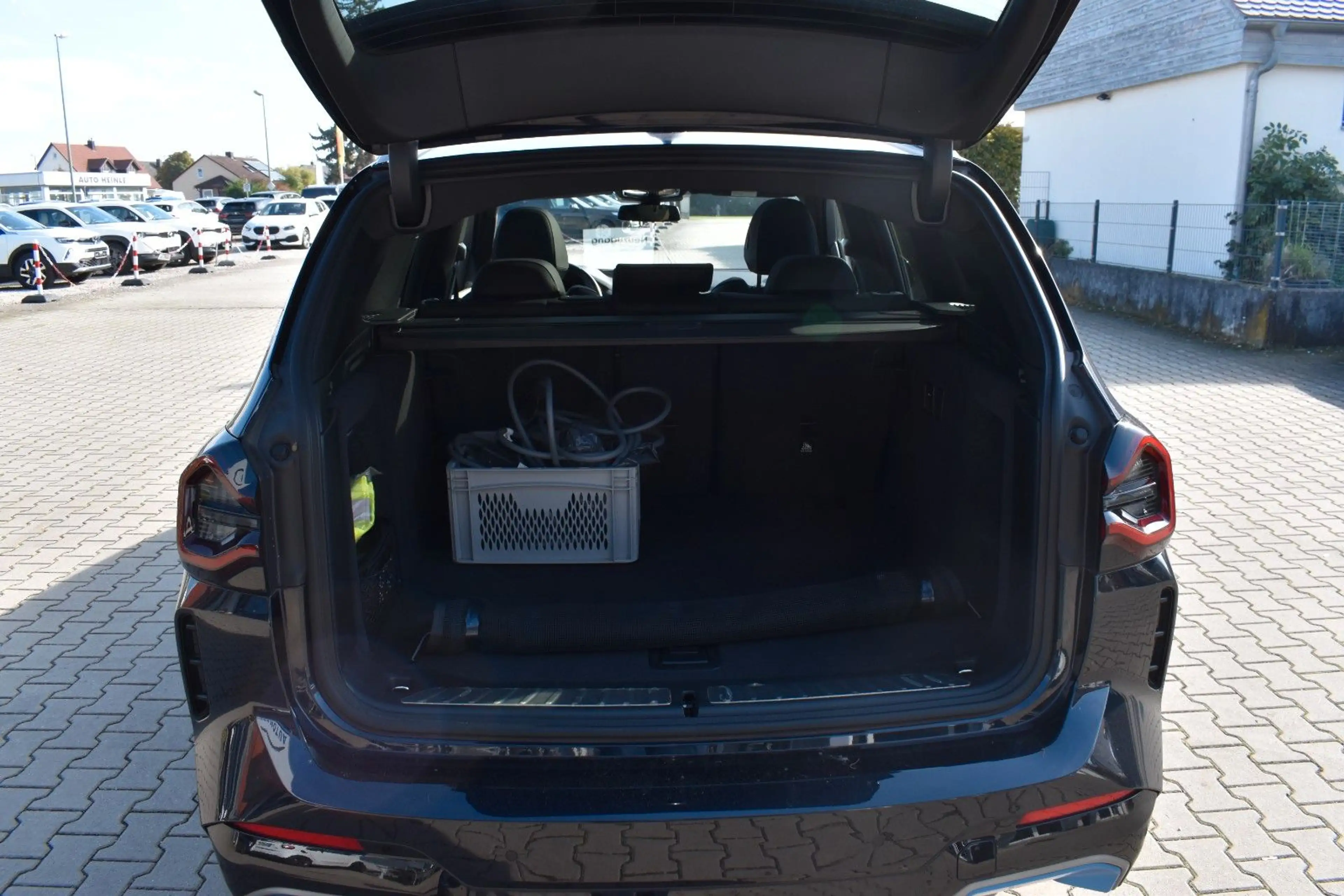 BMW iX3 Inspiring Abstandstempomat M Sport Pano LED — photo 9