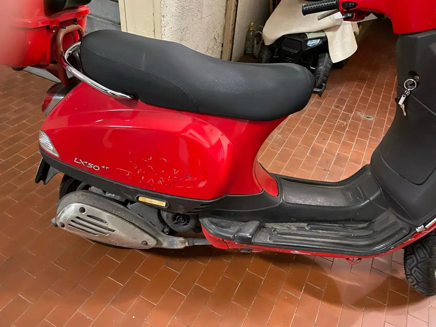 Piaggio ET 4 Vespa 50cc LX 4T Rosso - 2