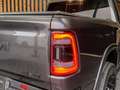 Dodge RAM 1500 5.7 V8 402PK 4x4 Crew Cab Laramie | PANORAMAD Gris - thumbnail 49
