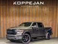 Dodge RAM 1500 5.7 V8 402PK 4x4 Crew Cab Laramie | PANORAMAD Gris - thumbnail 1