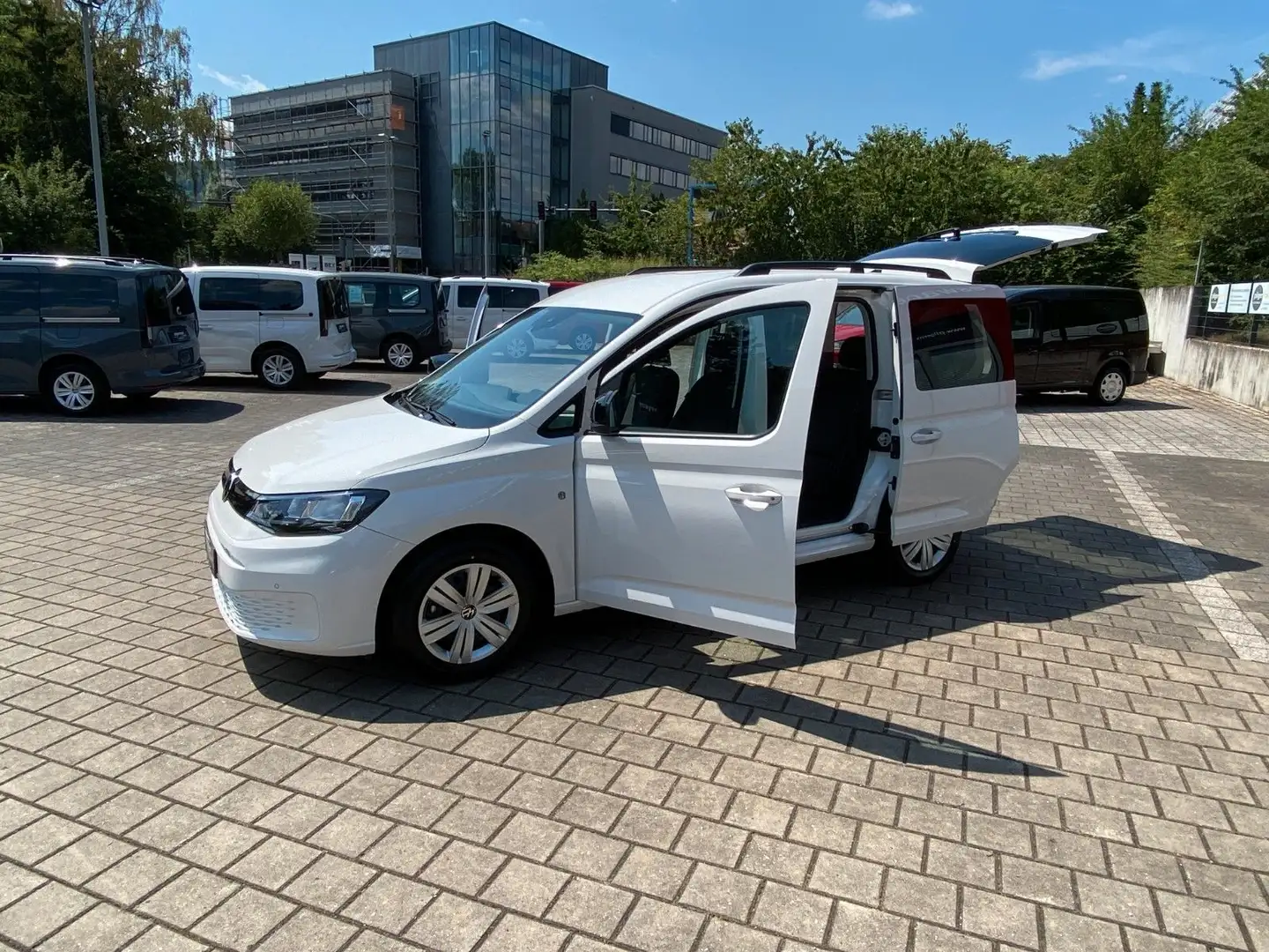 Volkswagen Caddy 2,0 TDi AHK+Kamera+PDC+Sunset+SHZ+APP-Navi Weiß - 2