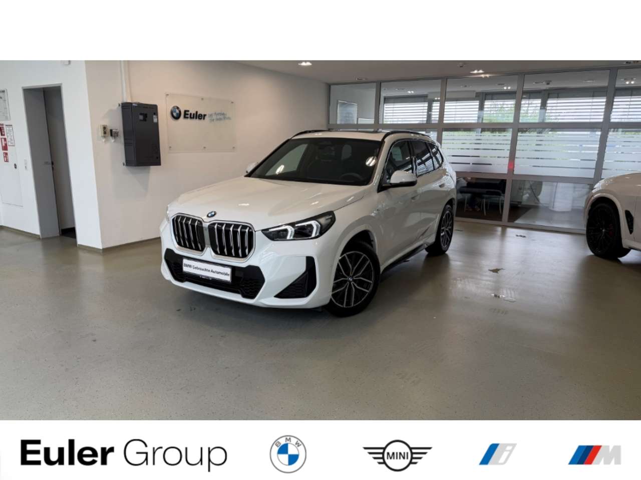 BMW X1 — BMW X1 sDrive18i M Sport Pano AHK Travel-Pak. adLED Alarm