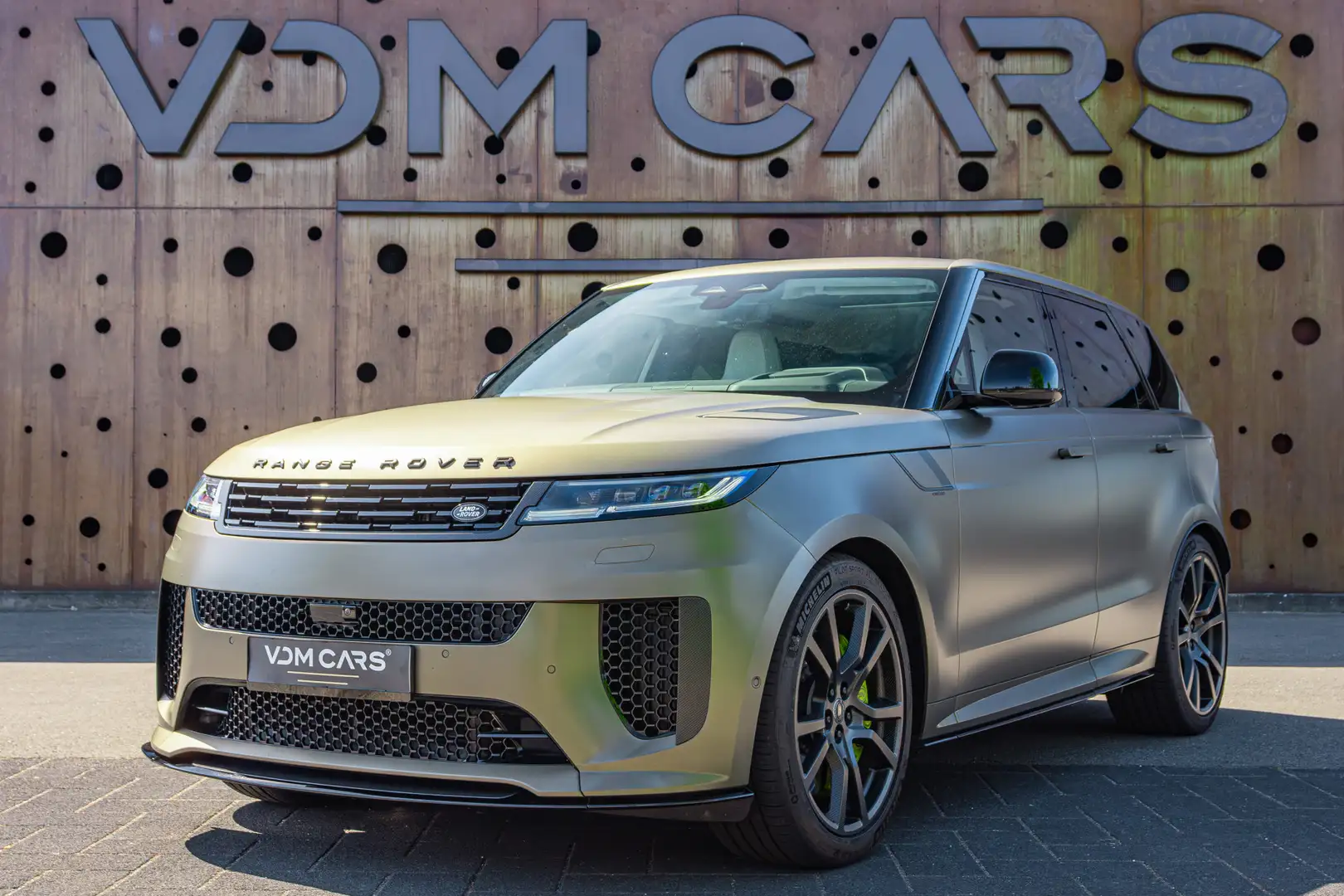 Land Rover Range Rover Sport 4.4 P635 SV Edition One Carbon Bronze | FULL PPF | Bruin - 1