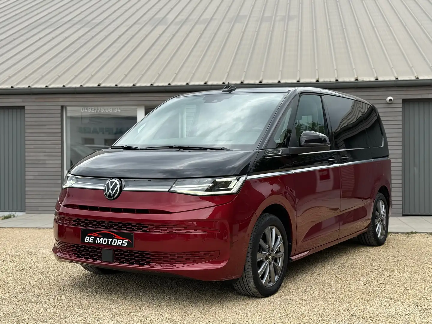 Volkswagen T7 Multivan 1.4 TSI eHYBRID ESSENCE 150CV 7 PL TVAC TOIT PANO Červená - 1
