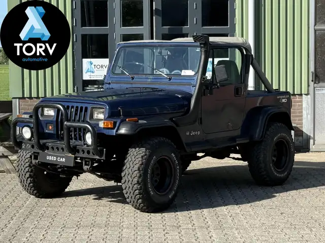 Jeep Wrangler 2.5i Bikinitop | Nwe APK | 2 sets deuren | Lage km