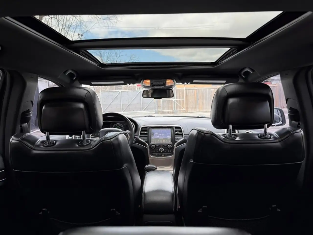 Jeep Grand Cherokee снимка Jeep Grand Cherokee