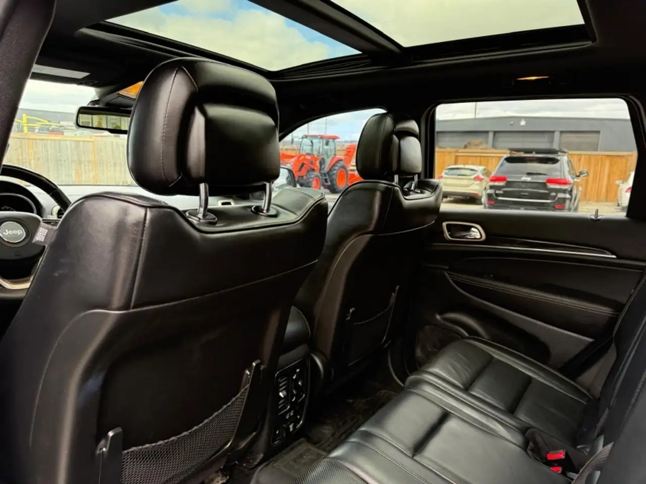 Jeep Grand Cherokee снимка Jeep Grand Cherokee