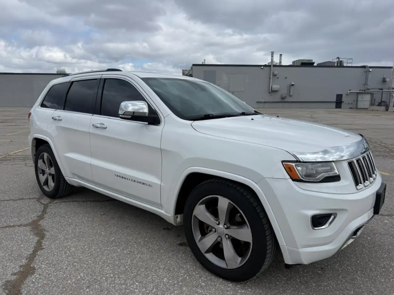 Jeep Grand Cherokee снимка Jeep Grand Cherokee