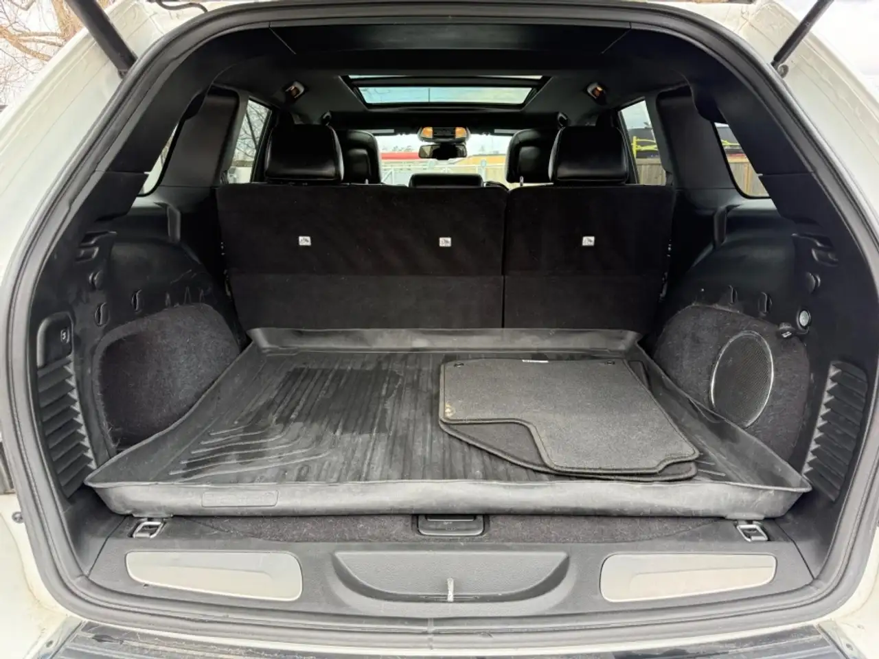 Jeep Grand Cherokee снимка Jeep Grand Cherokee