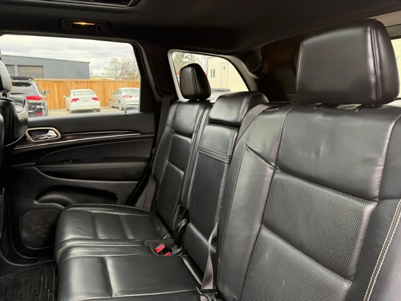 Jeep Grand Cherokee снимка Jeep Grand Cherokee