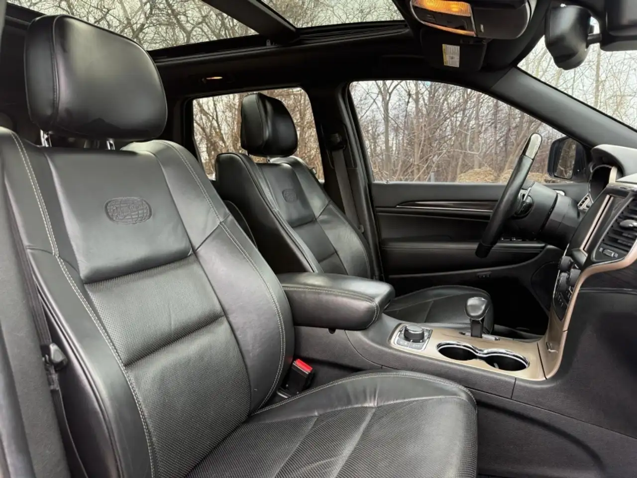 Jeep Grand Cherokee снимка Jeep Grand Cherokee