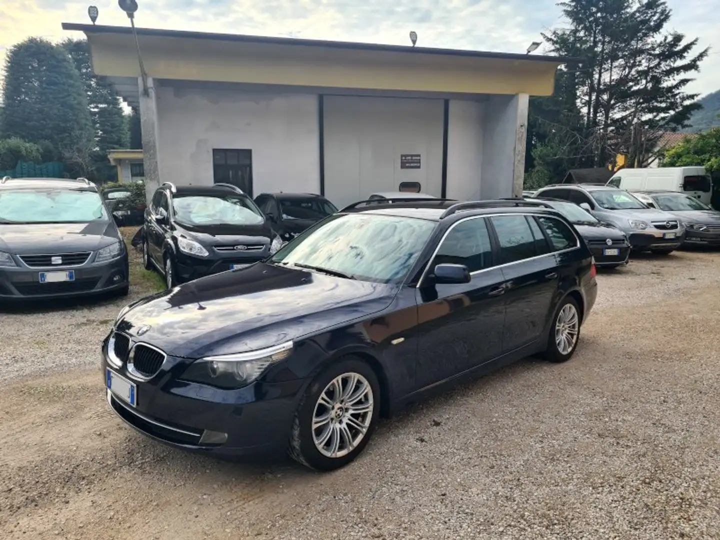 BMW 520 520D Touring M-Sport 120KW Bleu - 1