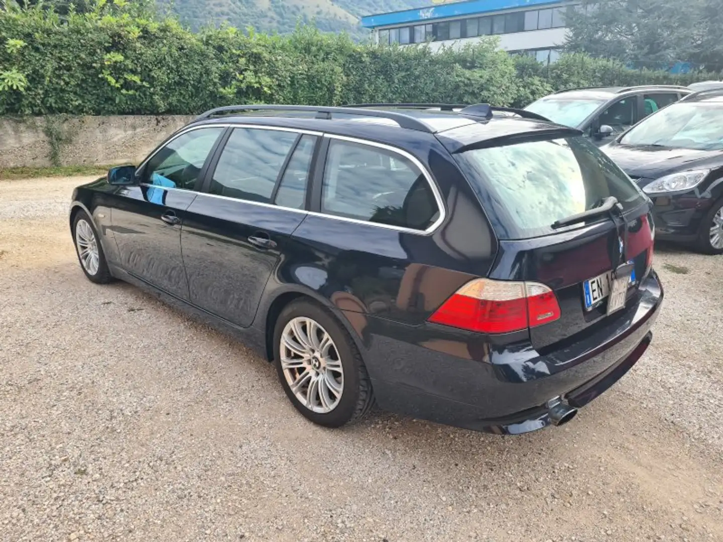 BMW 520 520D Touring M-Sport 120KW Bleu - 2