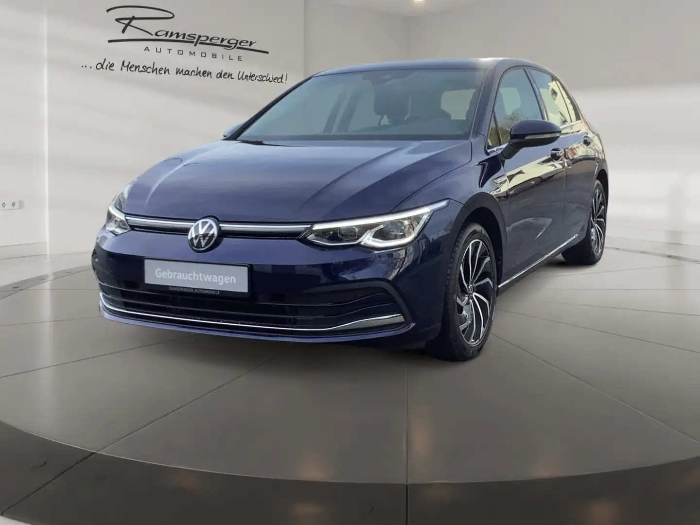 Volkswagen Golf VIII 1.5 eTSI DSG Style ACC LED Navi Kamera Blau - 2