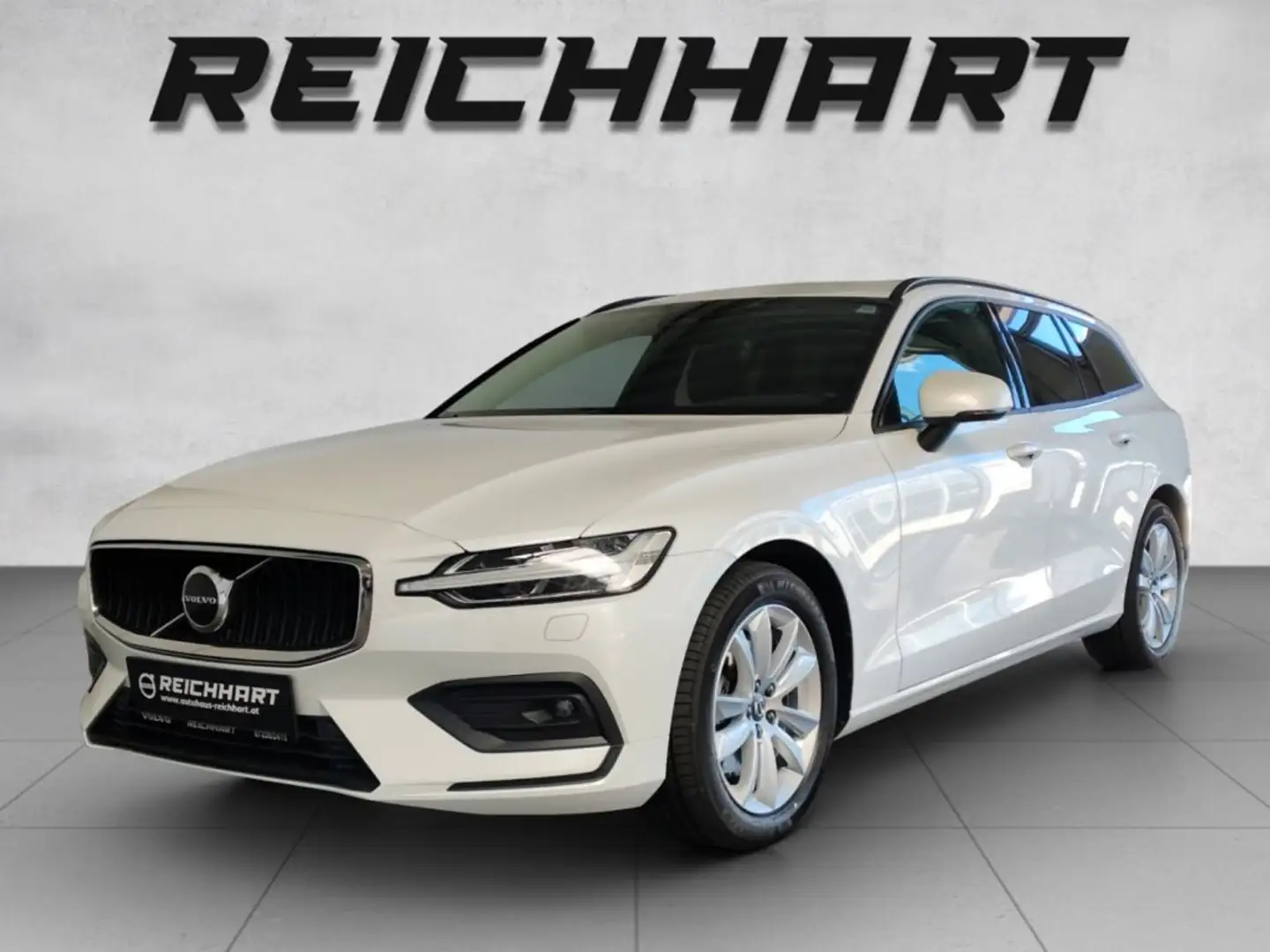 Volvo V60 Core, B4 Mild Hybrid, Benzin Weiß - 1