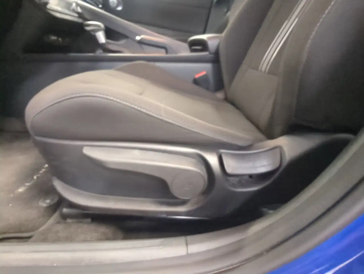 Hyundai ELANTRA снимка Hyundai ELANTRA
