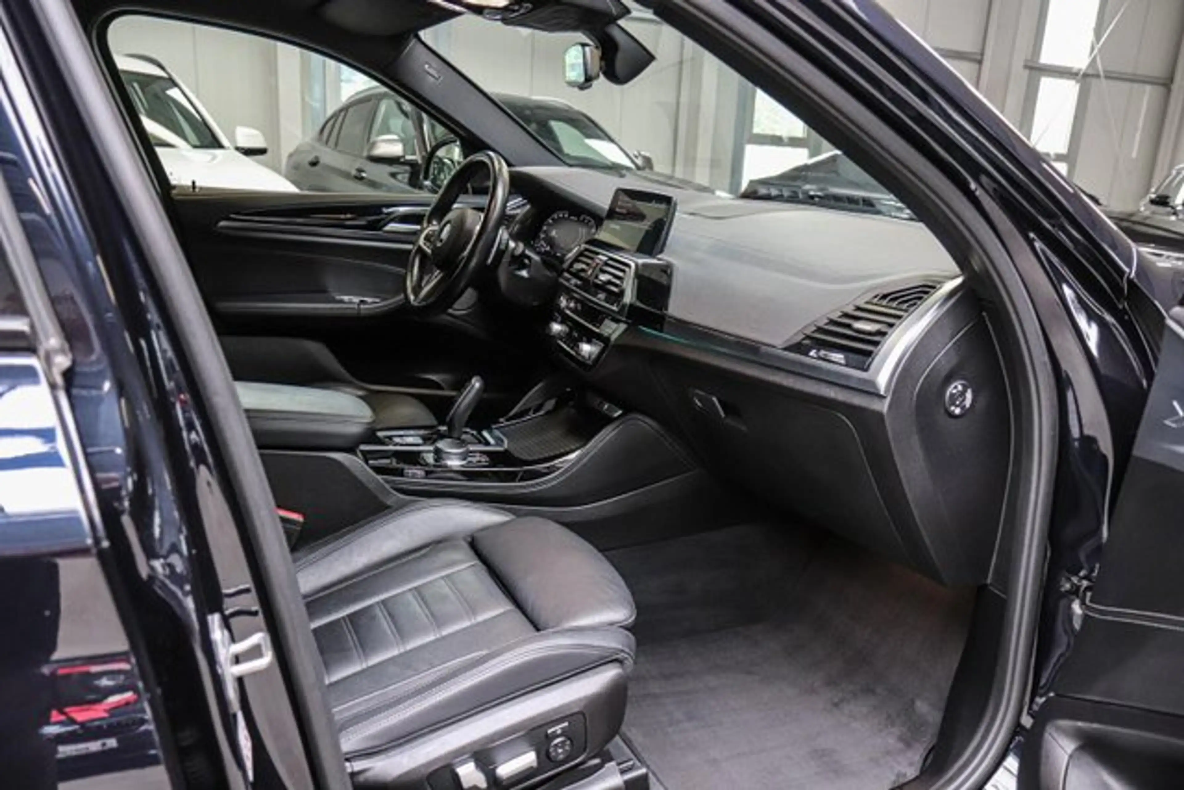 BMW X4 M40d Sport-Aut/HARMAN/KAMERA360/AHK/STANDHEIZUNG/ — photo 16