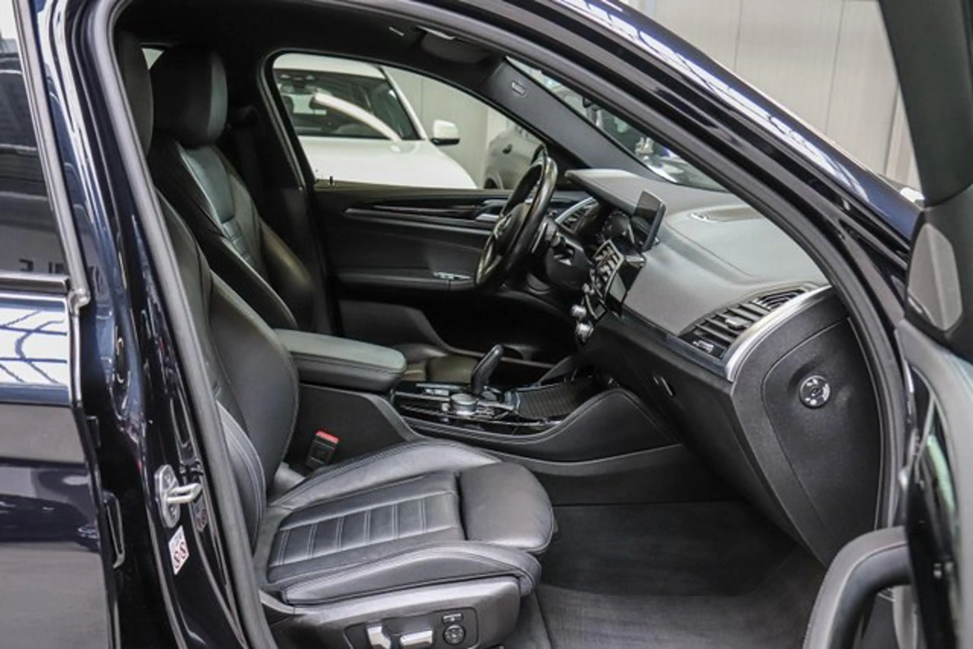 BMW X4 M40d Sport-Aut/HARMAN/KAMERA360/AHK/STANDHEIZUNG/ — photo 17
