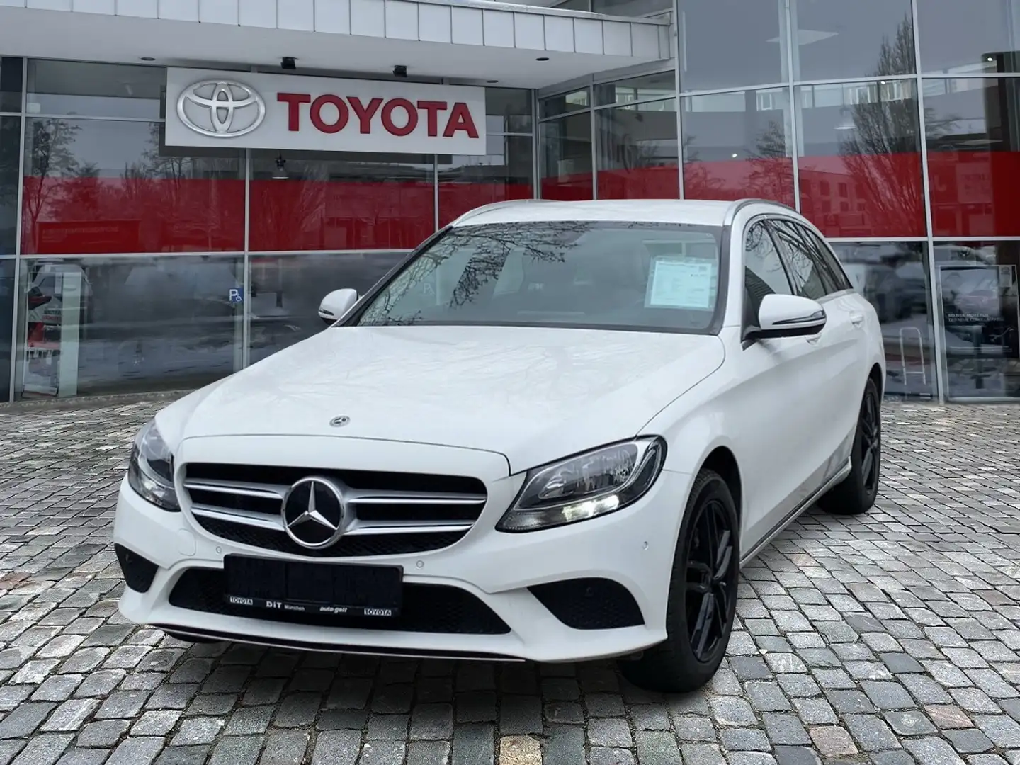 Mercedes-Benz C 200 T 4Matic  Avantgarde ParkAss. KeyLess LM Alb - 1